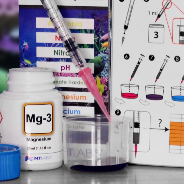 Marine Magnesium Test Kit Lifestyle 1